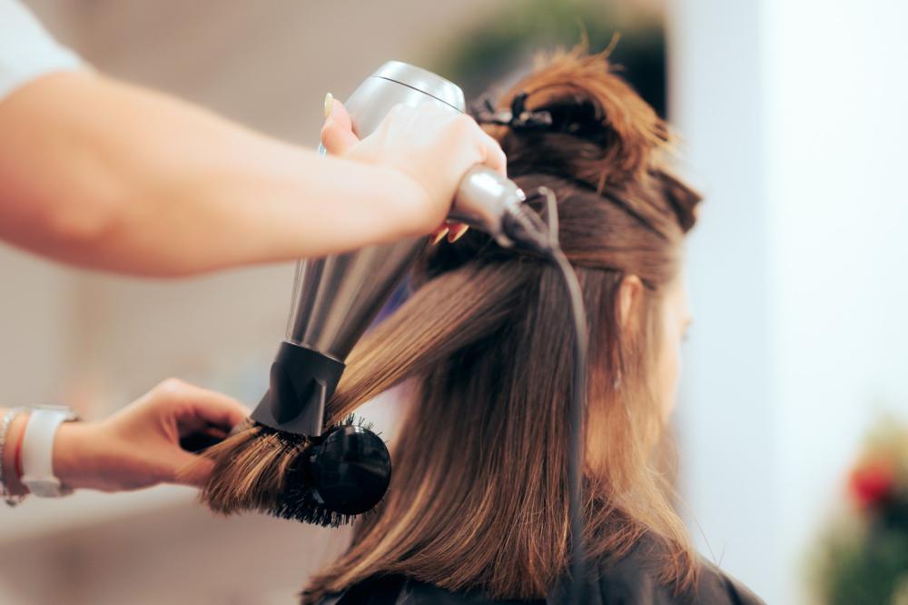 Coiffure femme à Saint-Yrieix-la-Perche